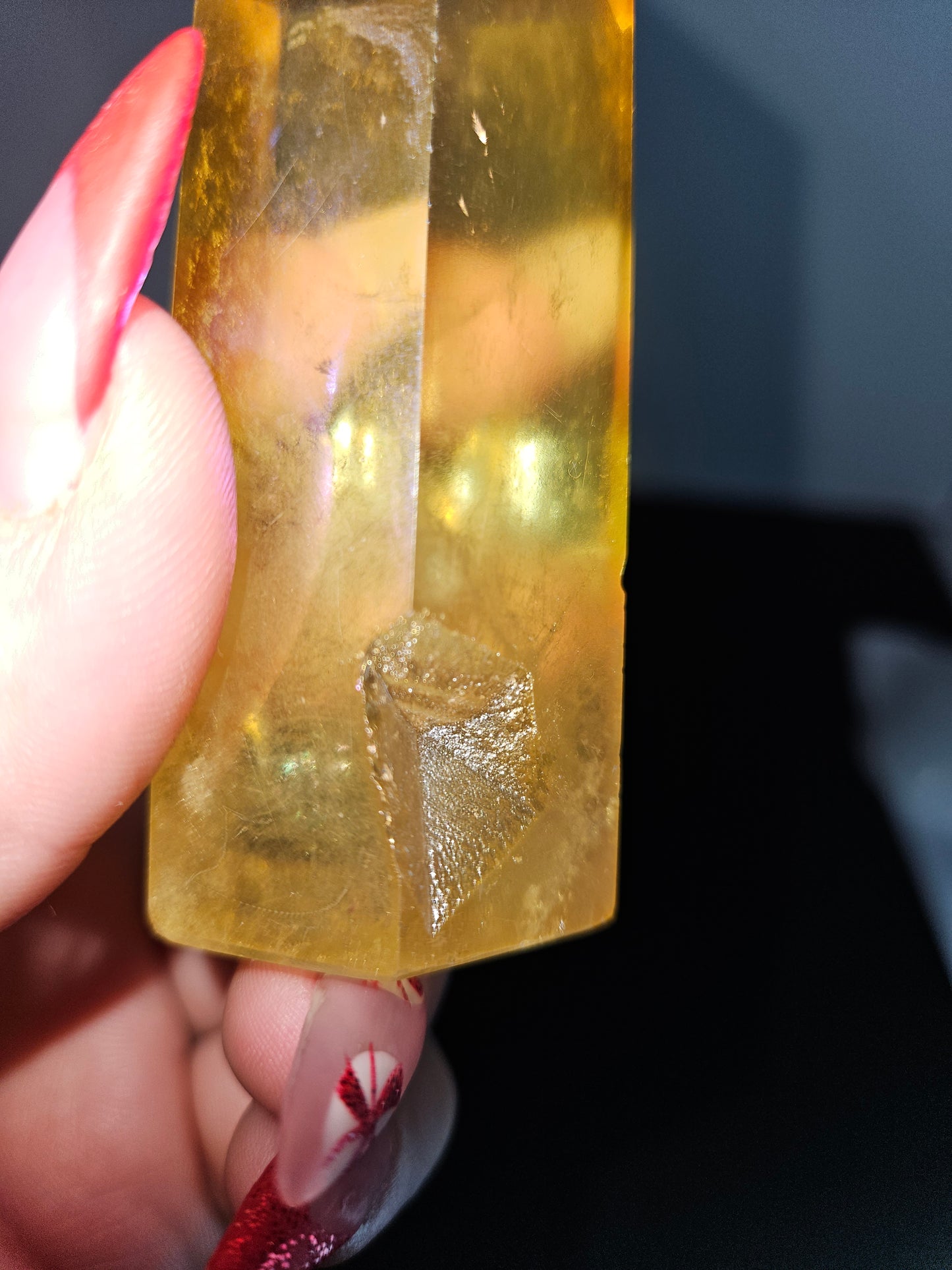 Aura Quartz Tower