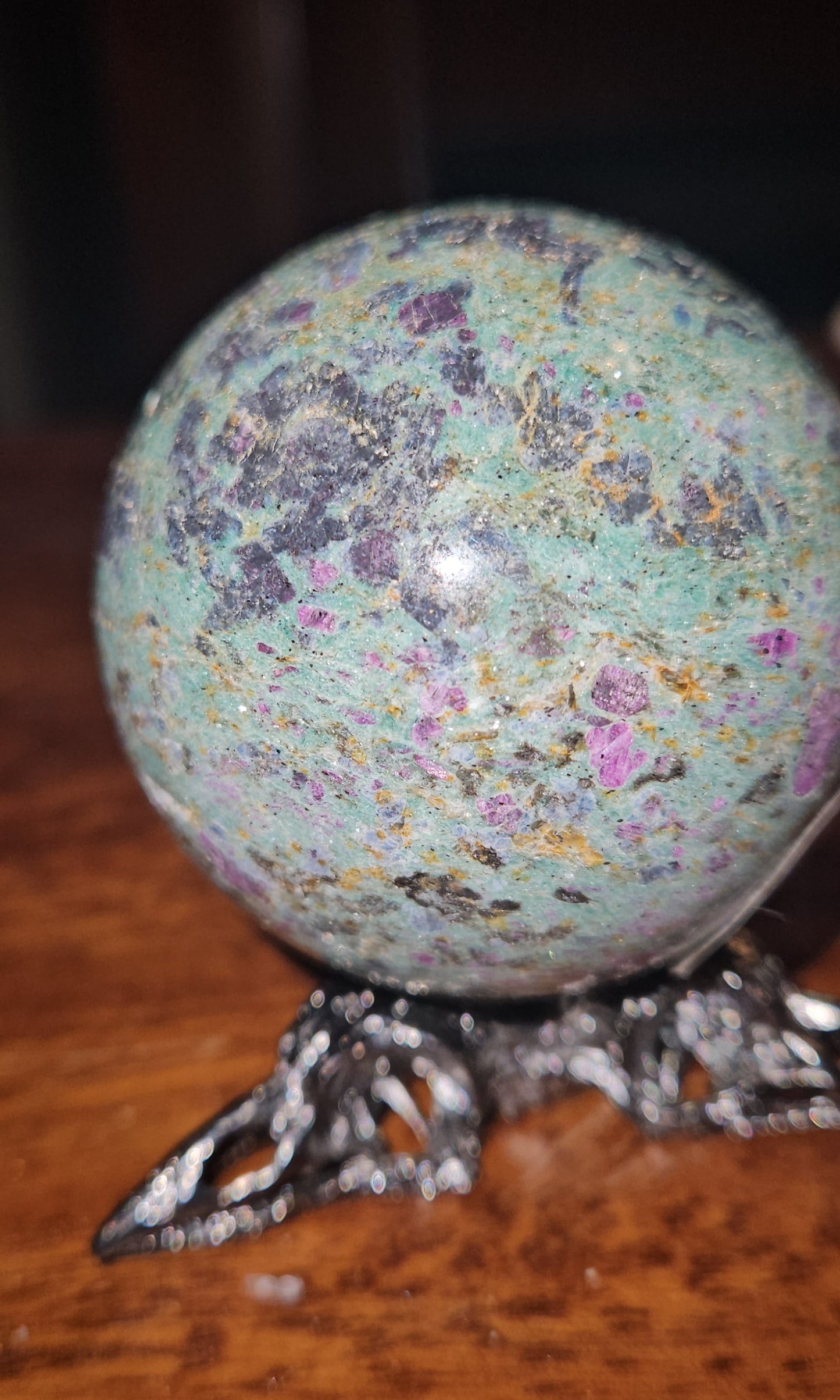 Ruby Zoisite Sphere(UV Reactive)