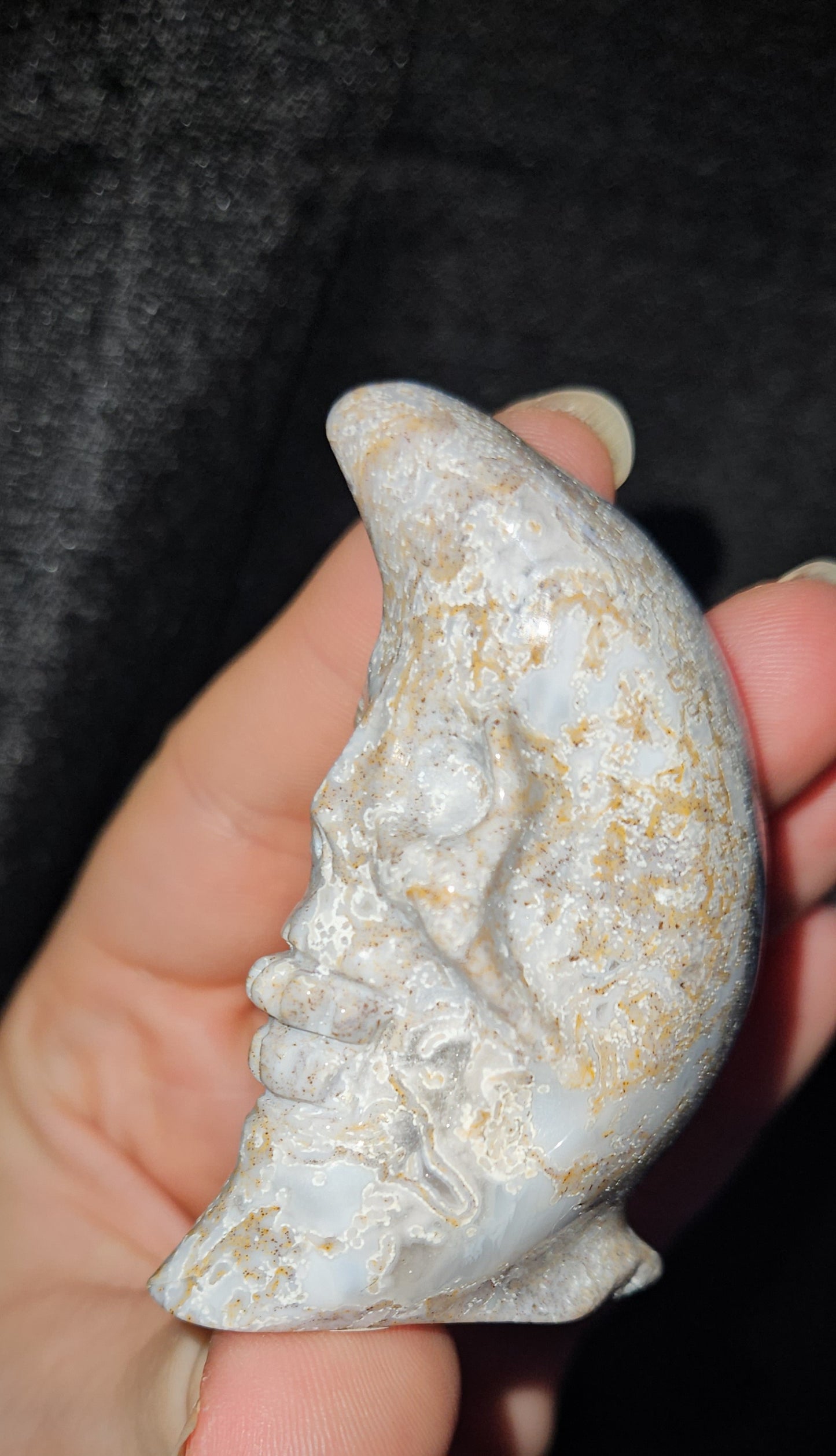 Agate Skull Moon