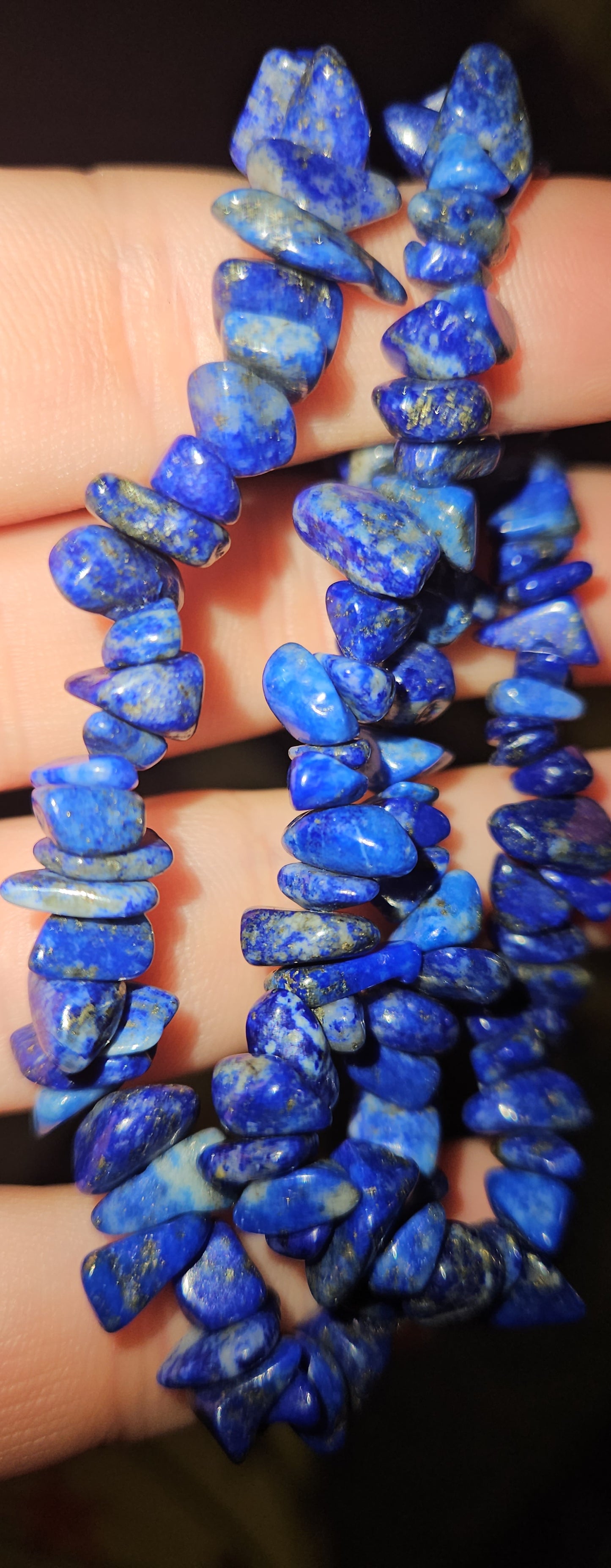 Lapis Lazuli Chip Bracelet UV Reactive