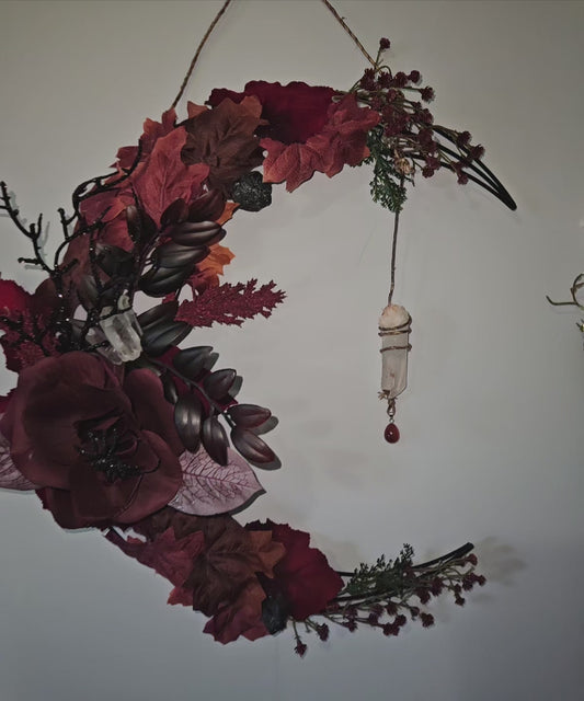 Dark Beauty Wreath