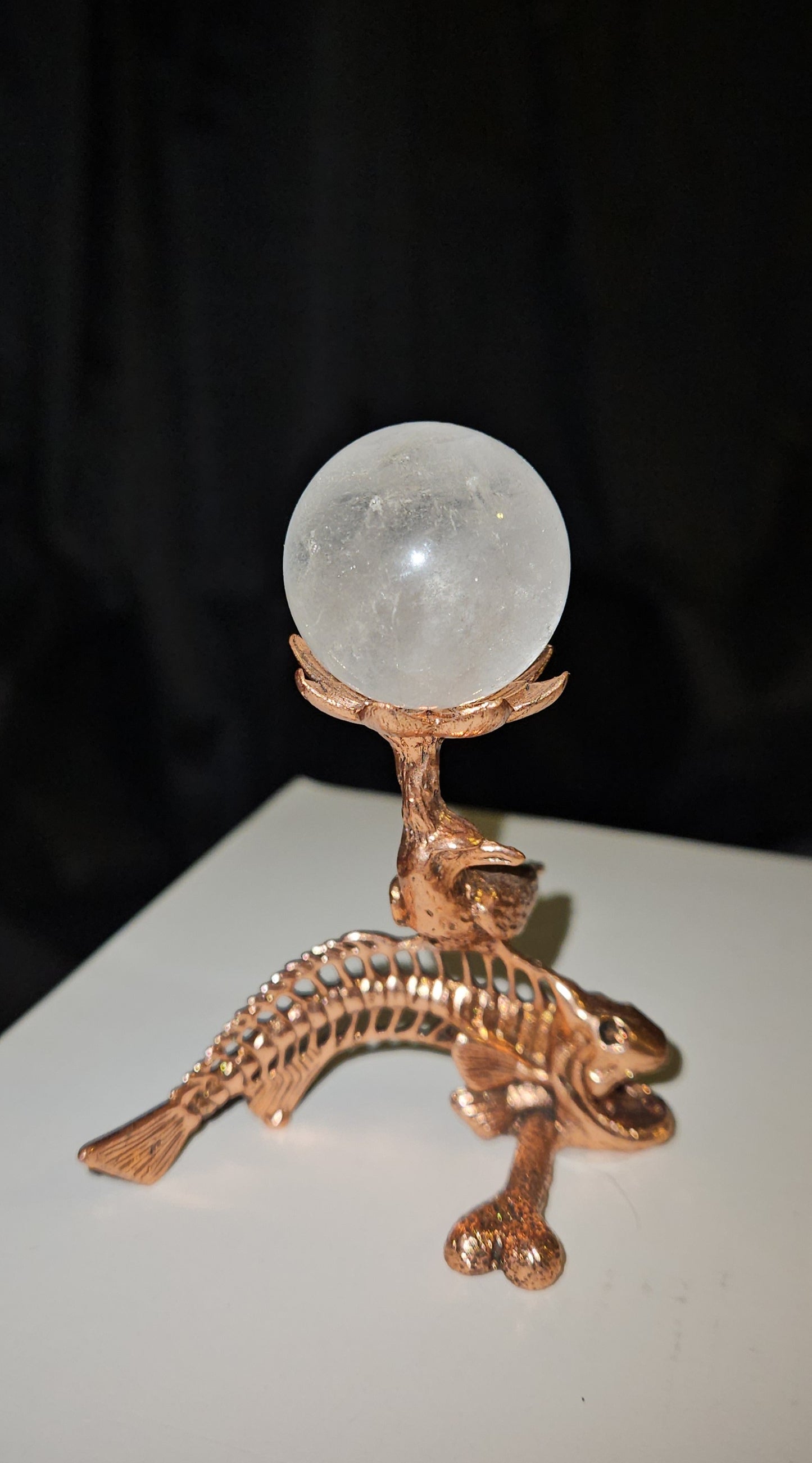 Lotus Raven Bone Fish Stand