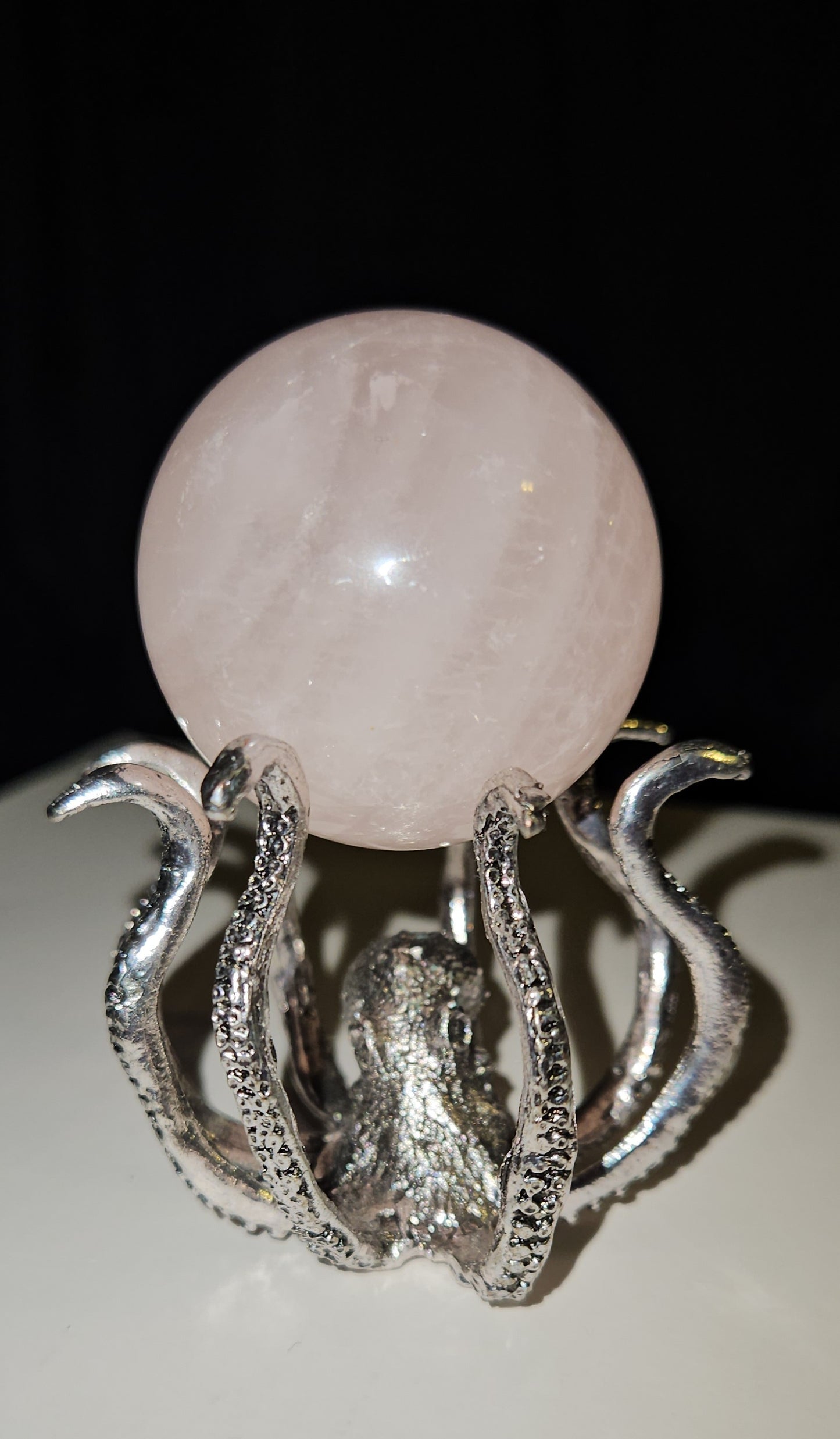Octopus Sphere Stand