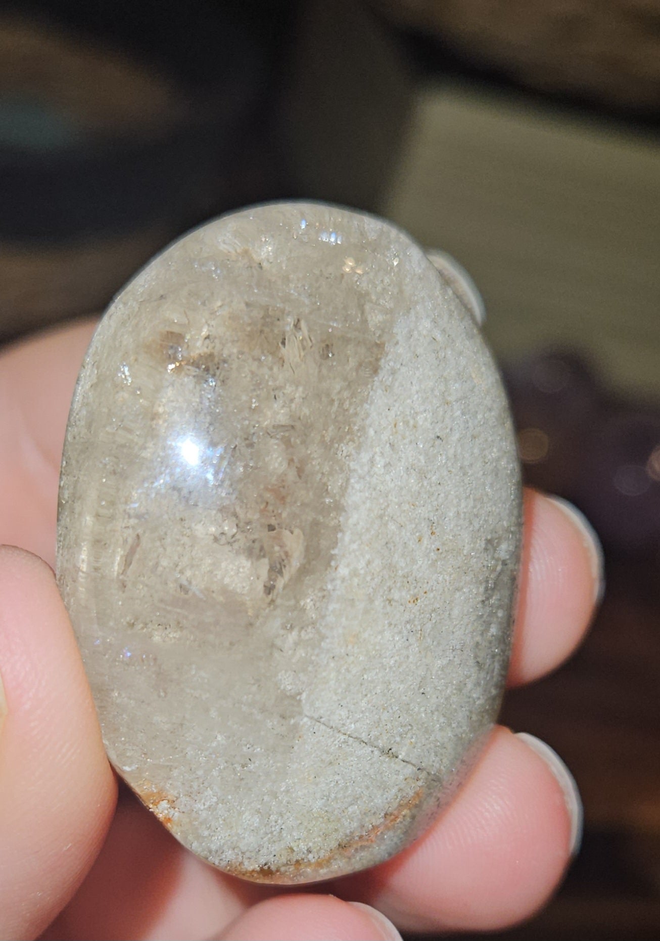 Garden/ Phantom Quartz Palm Stone