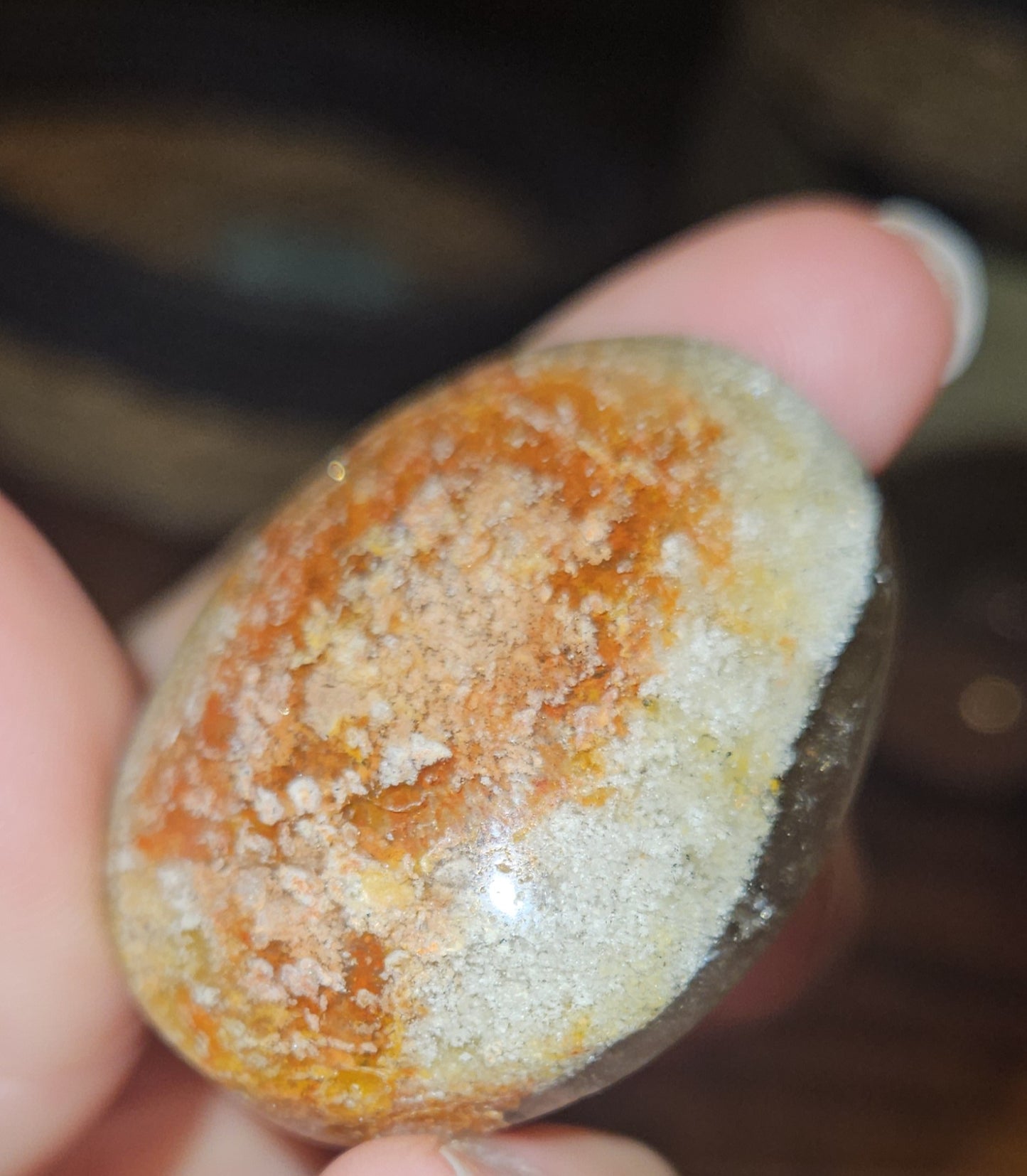 Garden/ Phantom Quartz Palm Stone