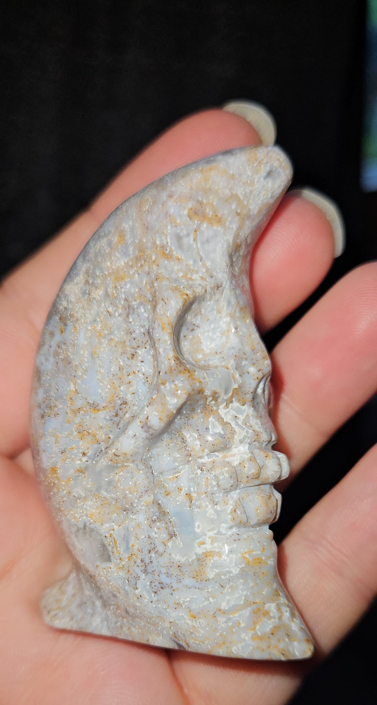 Agate Skull Moon